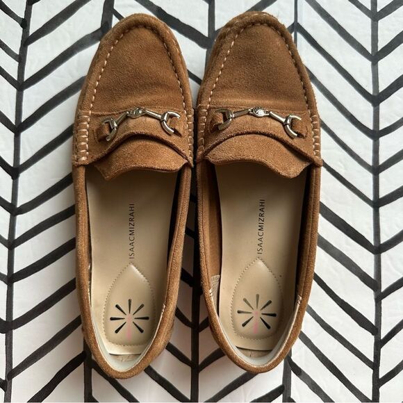 Issac Mizrahi Live Size 9 Tan Loafers with Gold Accent - Picture 2 of 3